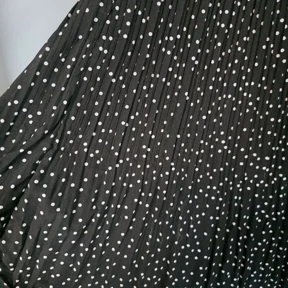 Women's Soft pleated Polka Dot Long Skirt - Picture 7 of 7